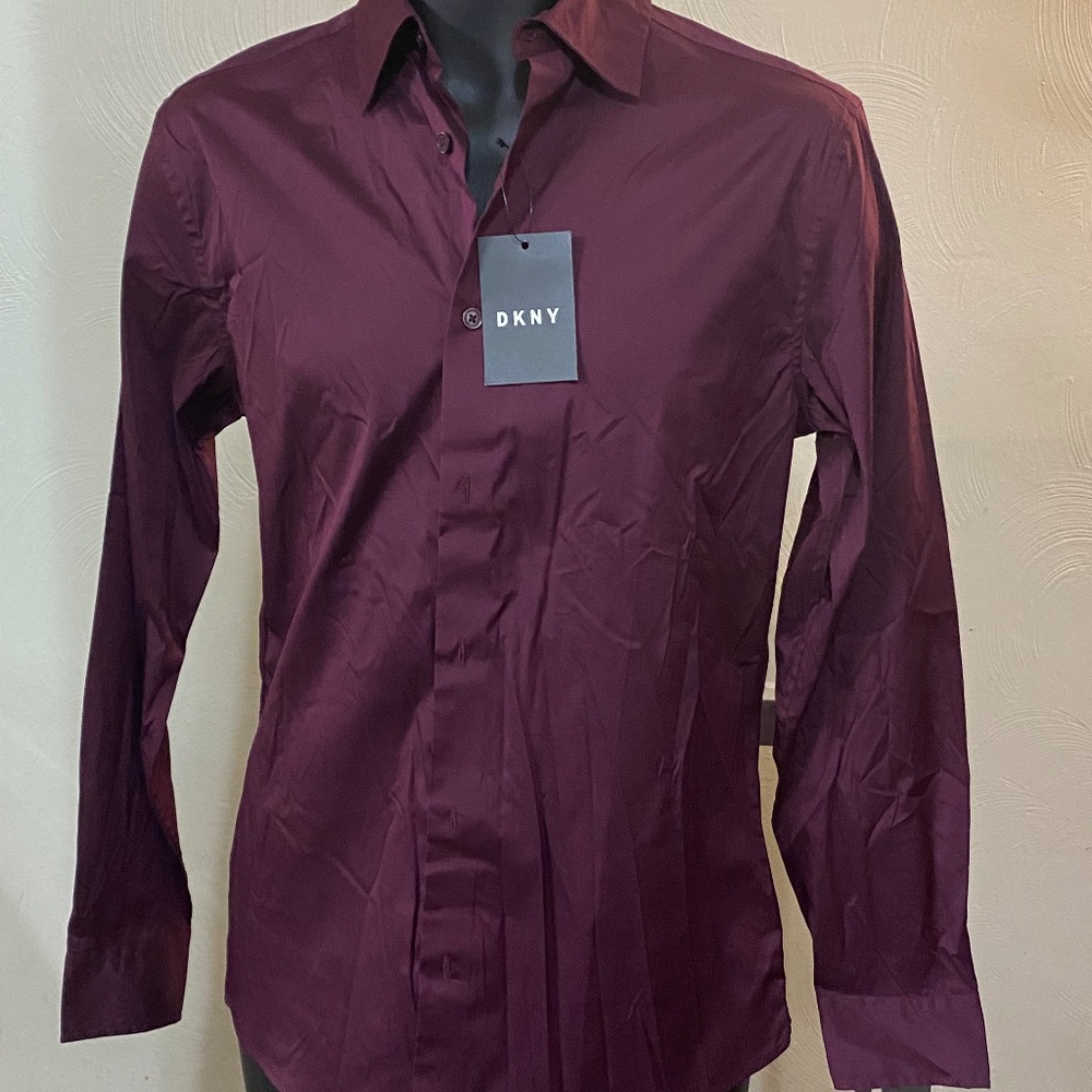 DKNY NWT Mens BURGUNDY Dress shirt Size MEDIUM long sleeve shirt